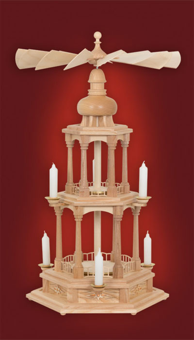 Pyramide neutral, ohne Figuren